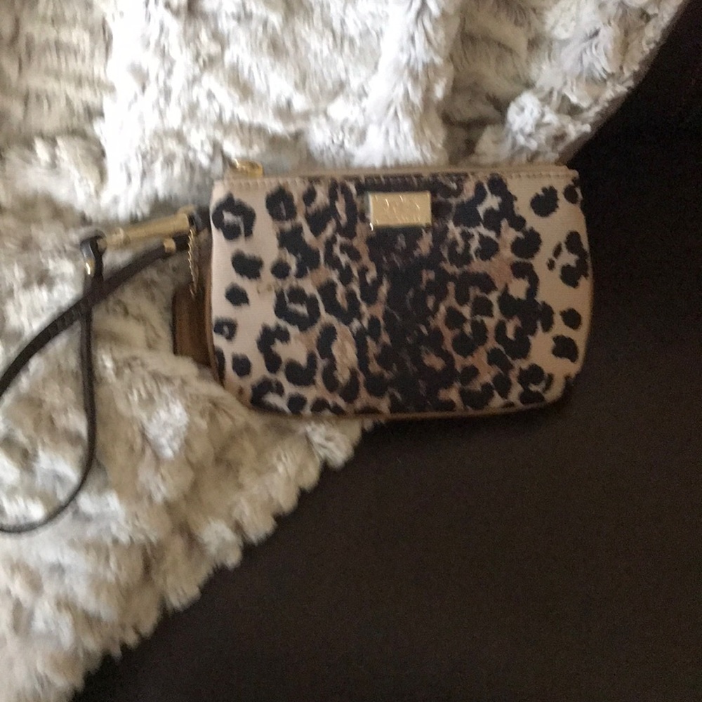 NWOT Coach Wristlet